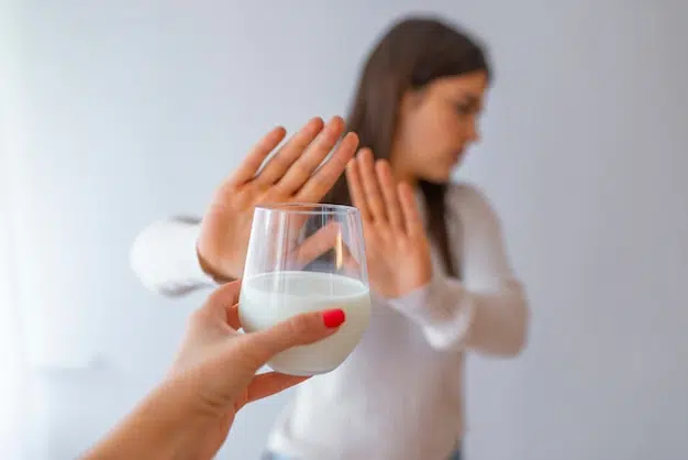 أعراض حساسية الحليب عند الكبار والأطفال وطرق التشخيص أعراض حساسية الحليب عند الكبار والأطفال وطرق التشخيص