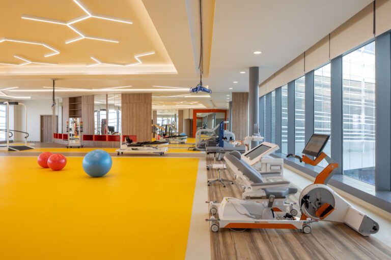 من نحن - مستشفى الموسى للتأهيل Pediatric_gym3