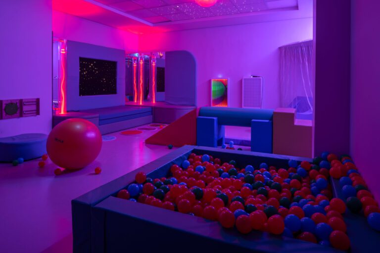 من نحن - مستشفى الموسى للتأهيل Sensoru Room