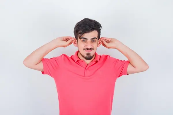 الأذن الوطواطية