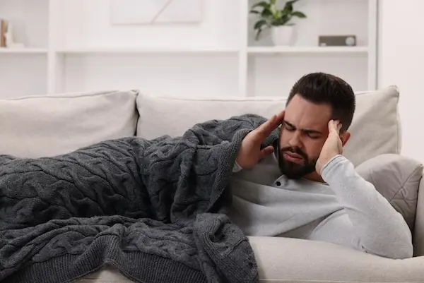 أسباب الدوخة المستمرة وثقل الرأس