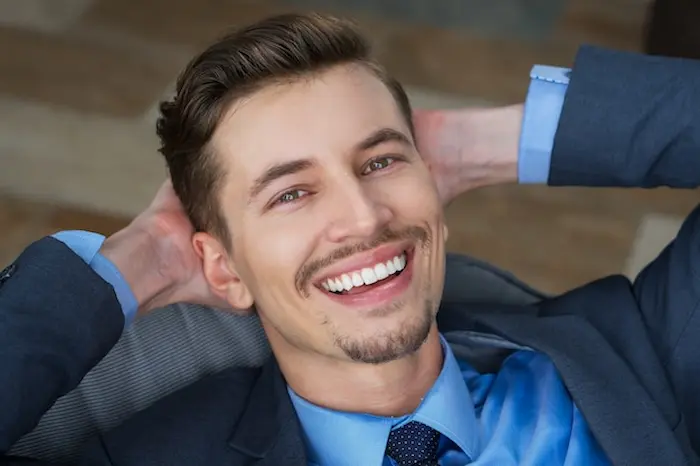 أفضل عيادة لابتسامة هوليوود | نتائج مثالية وتقنيات حديثة أفضل عيادة لابتسامة هوليوود | نتائج مثالية وتقنيات حديثة