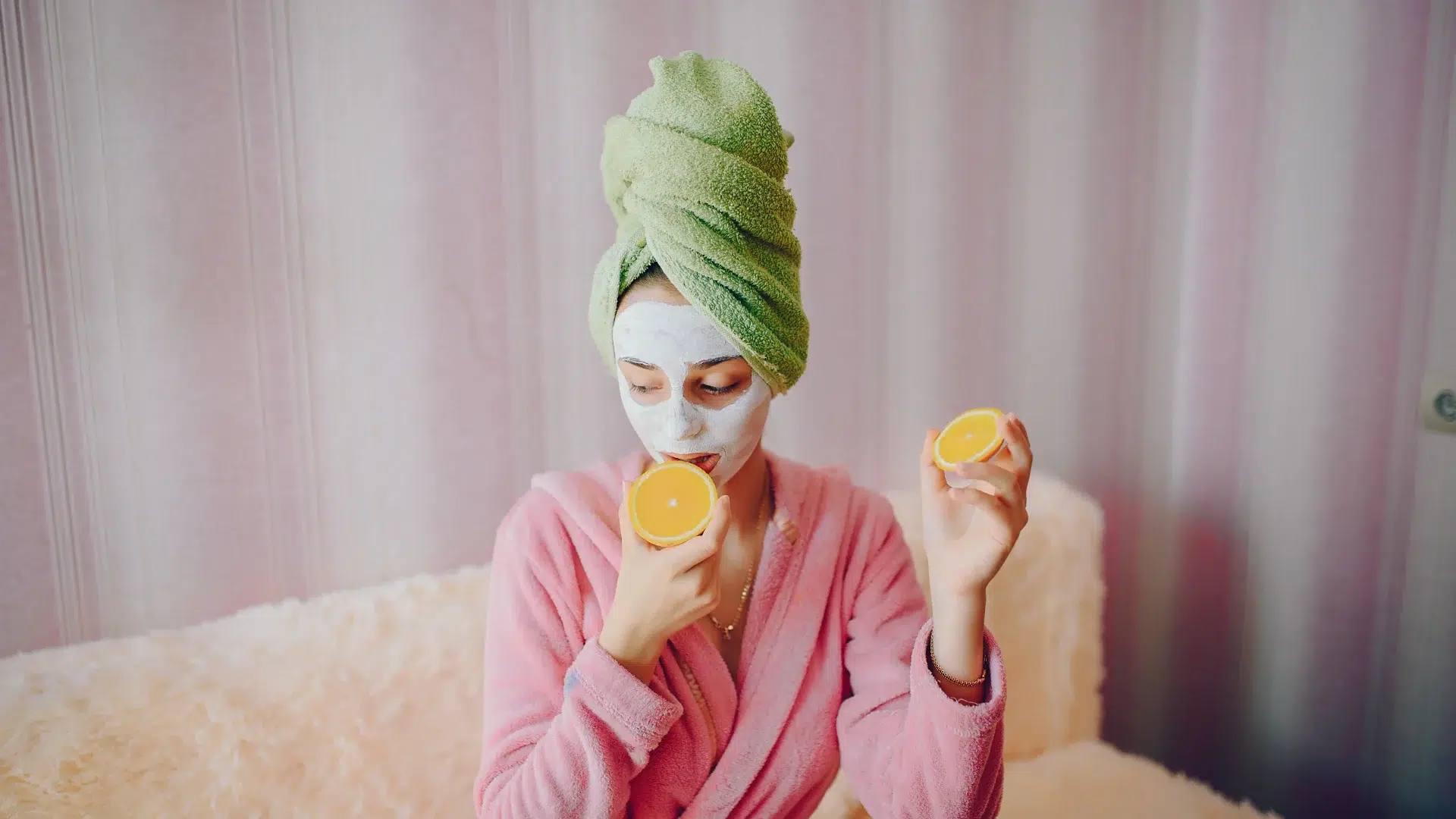 التقشير بالاحماض الفواكه: سر البشرة النضرة والمتوهجة التقشير بالاحماض الفواكه: سر البشرة النضرة والمتوهجة