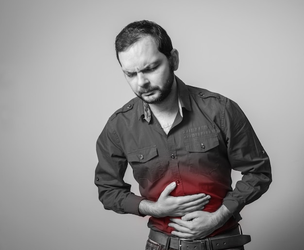 علاج الحموضة الشديدة والارتجاع نهائيًا بخطوات طبية فعالة وسريعة