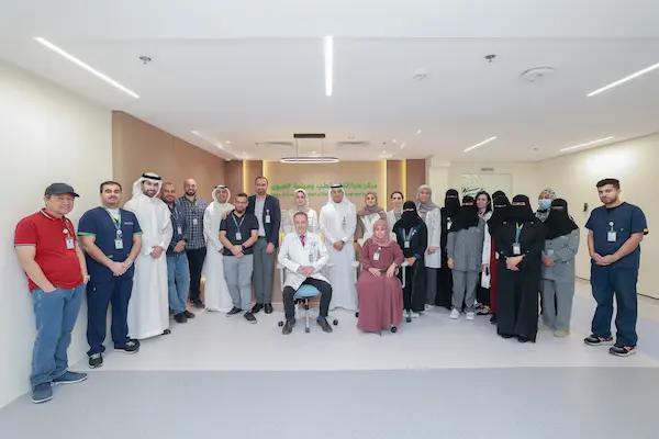 أقرب دكتور عيون من موقعي