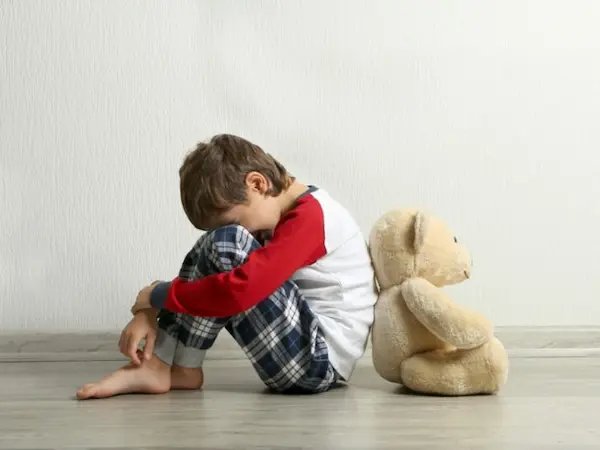 أعراض طيف التوحد بعمر ٣ سنوات 