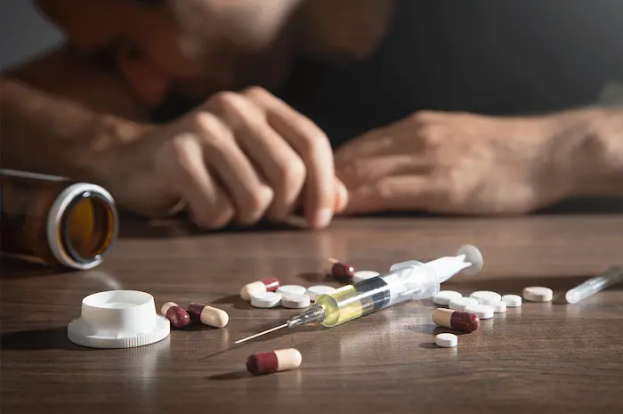 أهم اعراض الاقلاع عن الادمان وكيفية التخلص منها بأمان